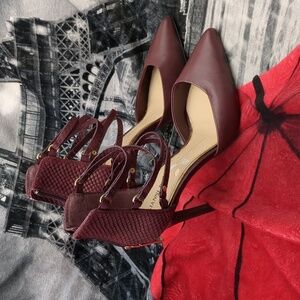Gianni Bini burgundy heels